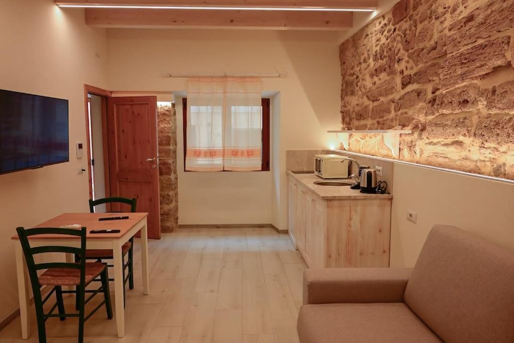 Suite Prince Of Majorca Splendid Gem Downtown Alghero Exterior photo